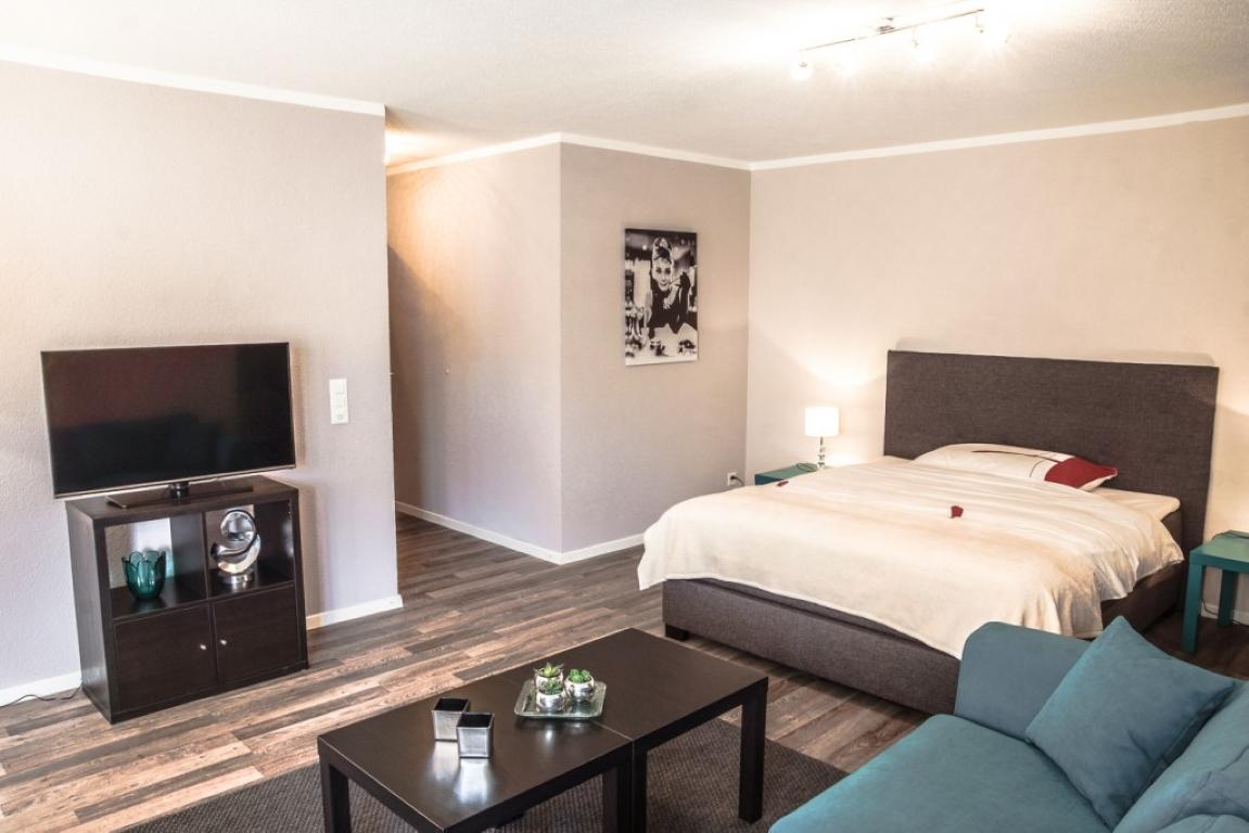 Amazon – 1.5 Zimmer Apartment in Zürich - 1