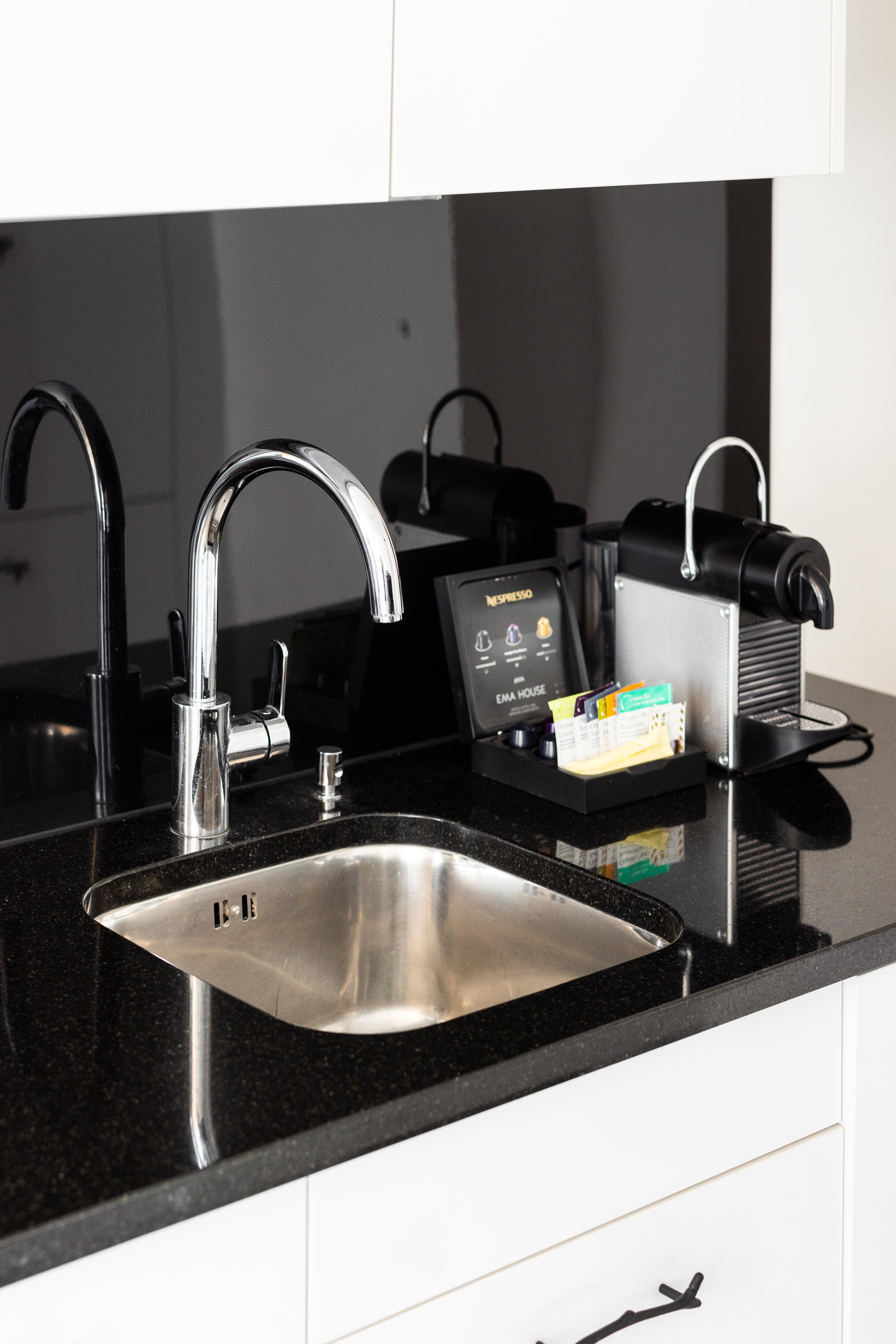 1 Bedroom Serviced Apartment Superior Seefeld - 6